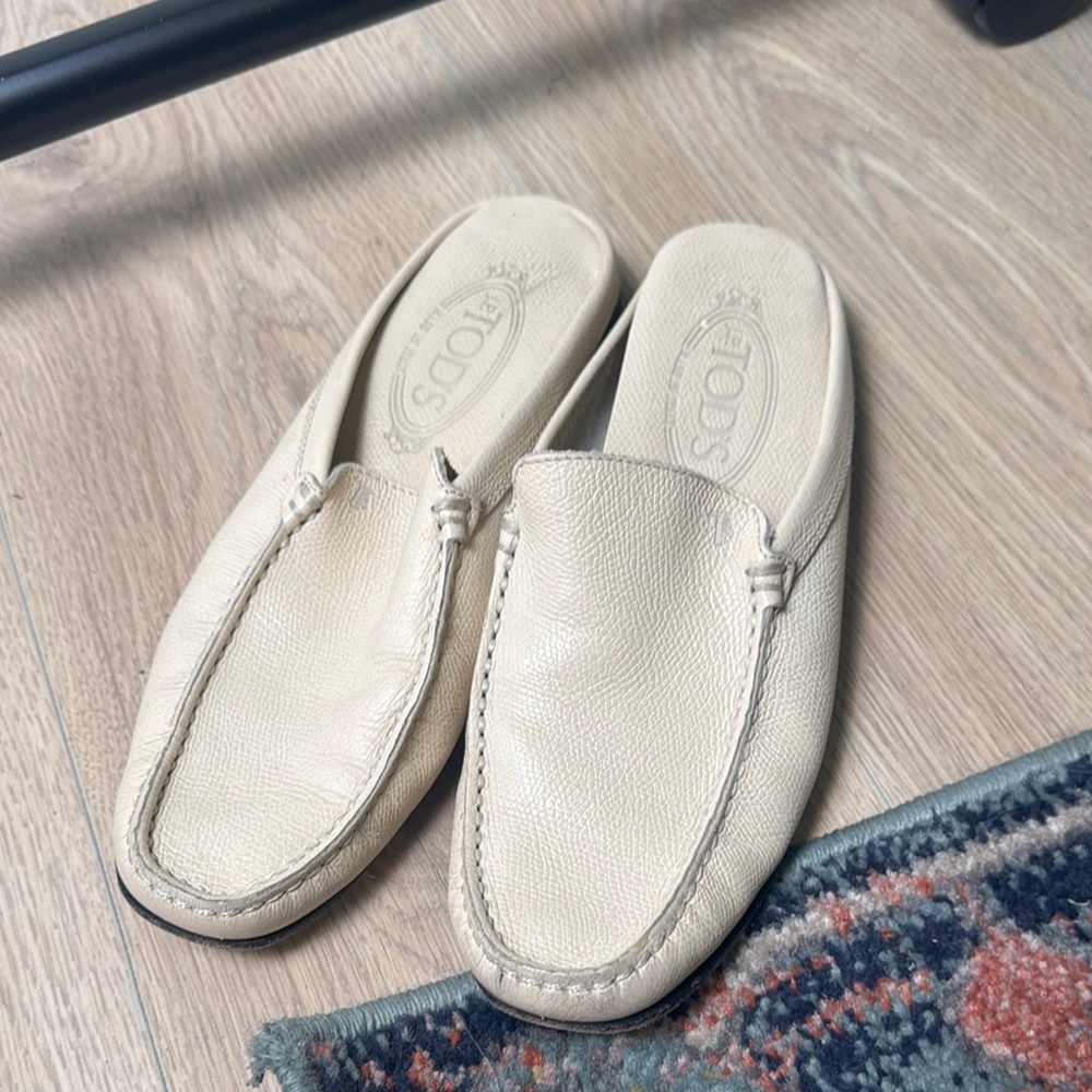Tod's Cream Leather Slide Mules
